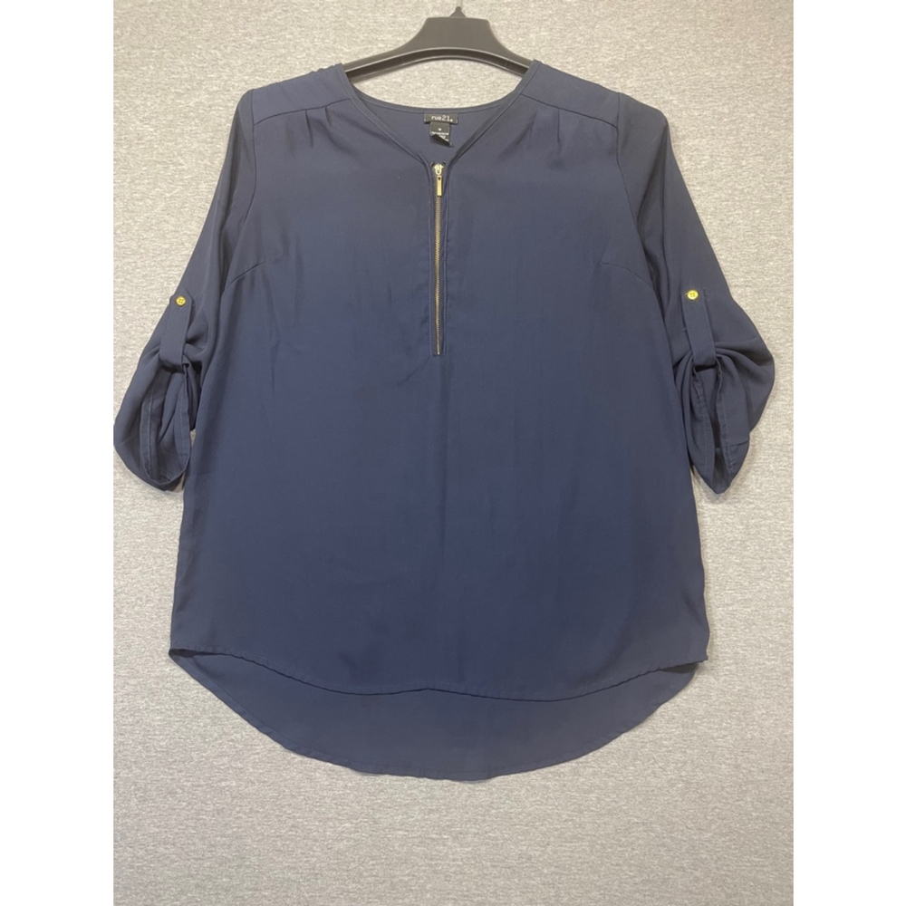 Women's rue21 Navy Blouse Size M